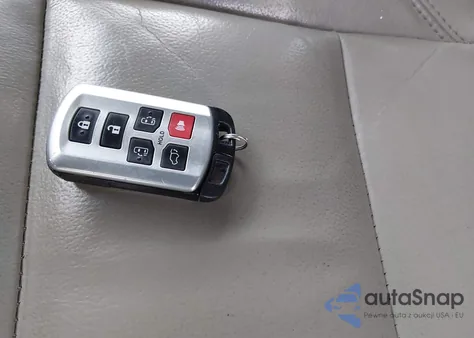 2016 Toyota Sienna Xle 8 Passenger from USA, damaged, VIN 5TDYK3DC8GS751129